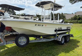2006 Carolina Skiff 198 DLV  Boat